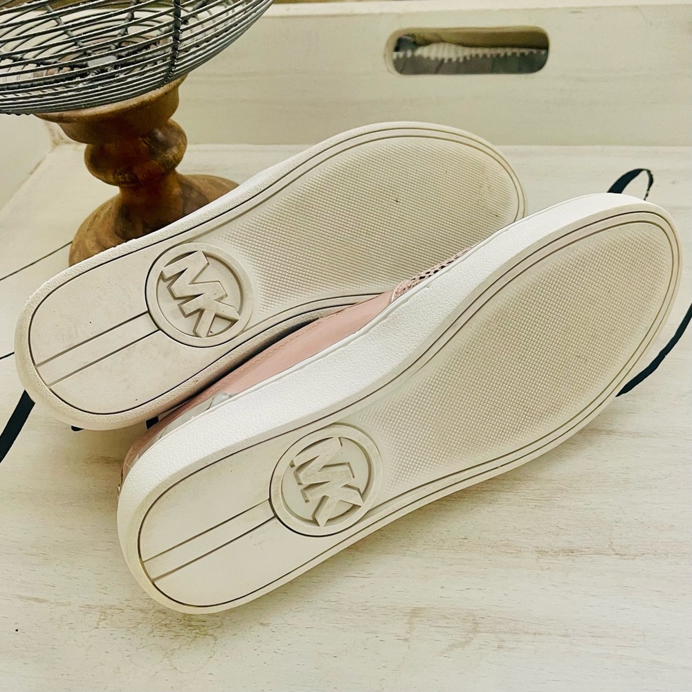 MICHAEL KORS Leather Slip On Perforated Slip On Shell Pink Silver Shoes Size 8 - Picture 15 of 16